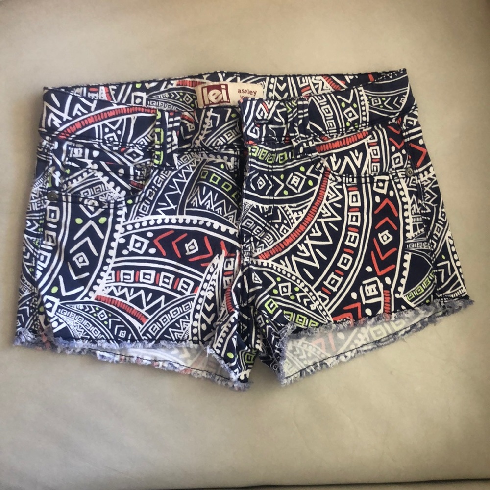 Fun Geometric pattern shorts